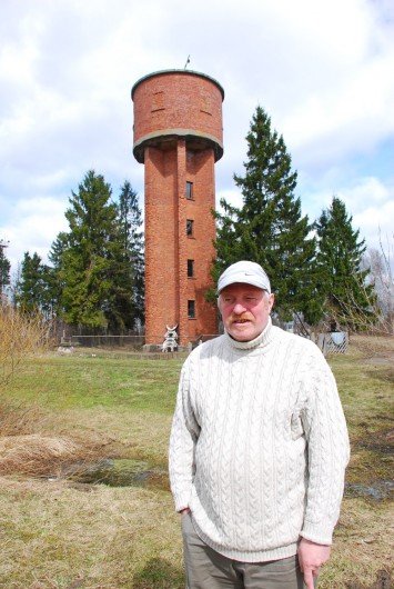 A. Veselis, įsigijęs bokštą, įsirengė jame gyvenamas patalpas