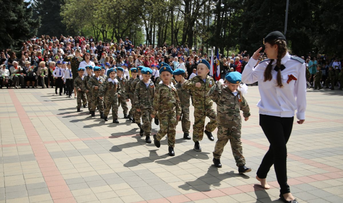 В Пятигорске прошел парад дошкольных войск