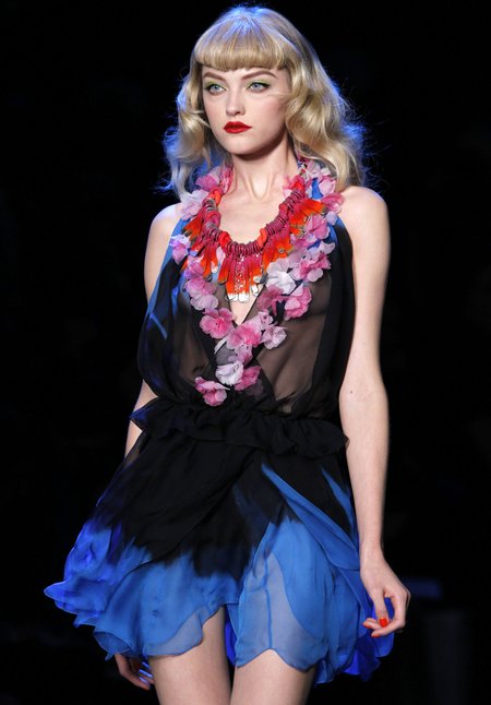 2011 m. pavasario -vasaros tendencijos. Rankdarbiai. Christian Dior