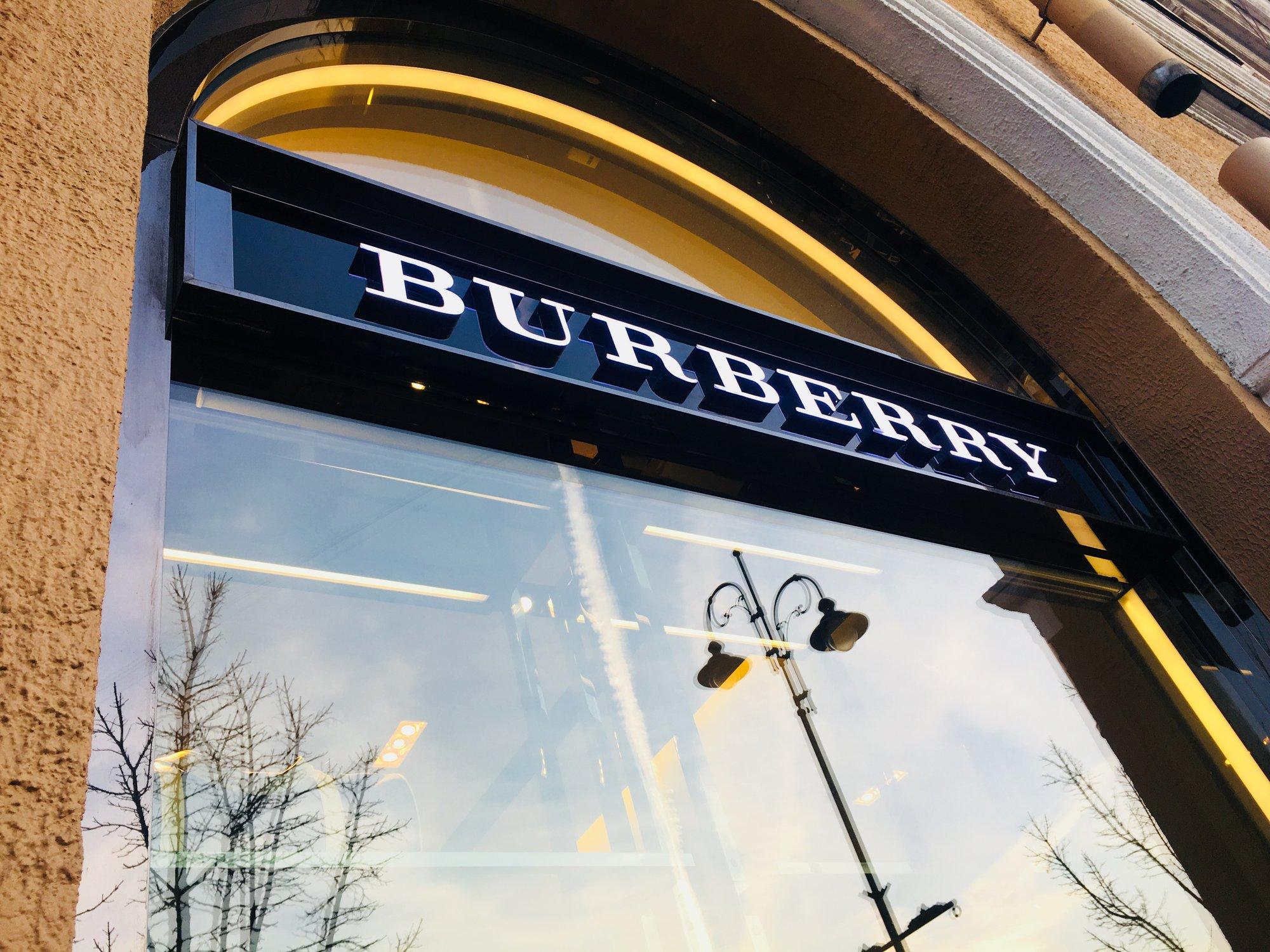 Burberry shop store vilnius