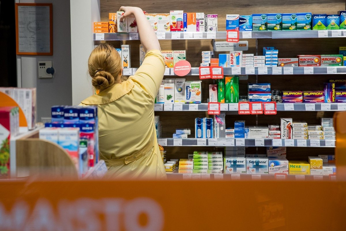Viceministro: le farmacie devono disporre di medicinali non superiori a 150 euro