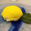 Itališkas citrinų delikatesas – gaivūs, skaisčiai geltoni pyragaičiai su limoncello