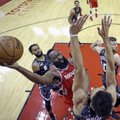 NBA naktis: „Rockets“ sutriuškino Popovichiaus kariauną, „Blazers“ laimėjo 10 kartą iš eilės