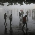 Indijoje per musoninę audrą žaibai nutrenkė 27 žmones