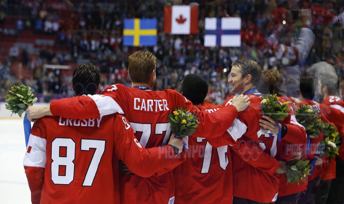 Olimpiados auksą laimėjo Kanados ledo ritulio rinktinė