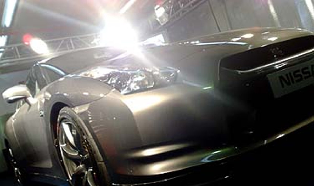Automobilis „Nissan GTR“ žaidimo „Gran Turismo“ pristatyme