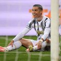 Ronaldo nutildė kritikus: per 22 minutes pelnė „tobulą hattricką“