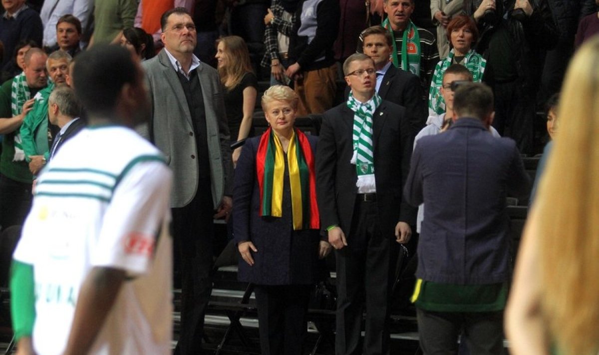 Dalia Grybauskaitė krepšinio rungtynėse