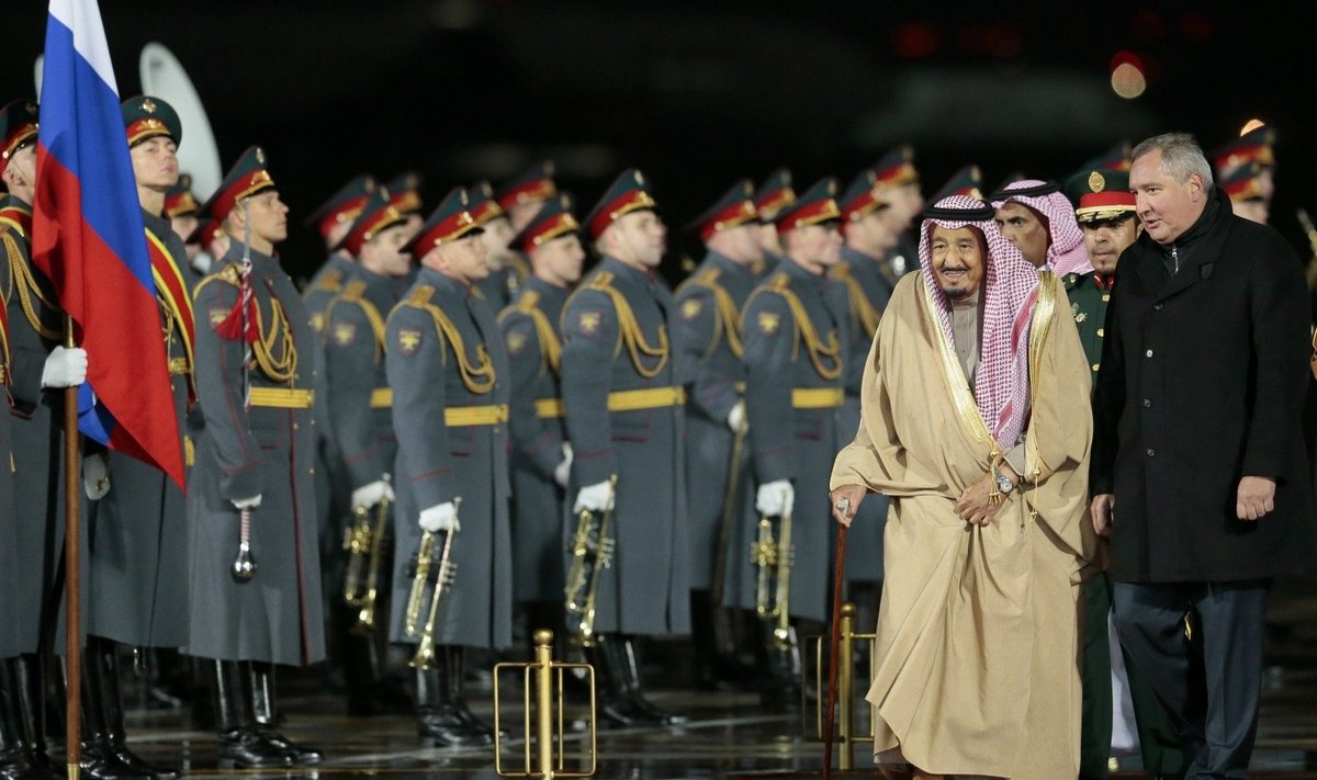 Saudo Arabijos karalius Salmanas atvyko į Rusiją