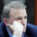 Valstybės išdavimu kaltinamam prokremliškam Ukrainos parlamentarui skirtas namų areštas
