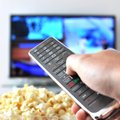 Tyrimas: dauguma Lietuvos gyventojų žiūrėdami televiziją valgo