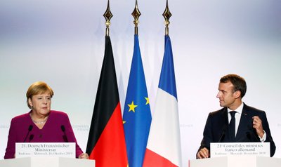 A. Merkel ir E. Macron