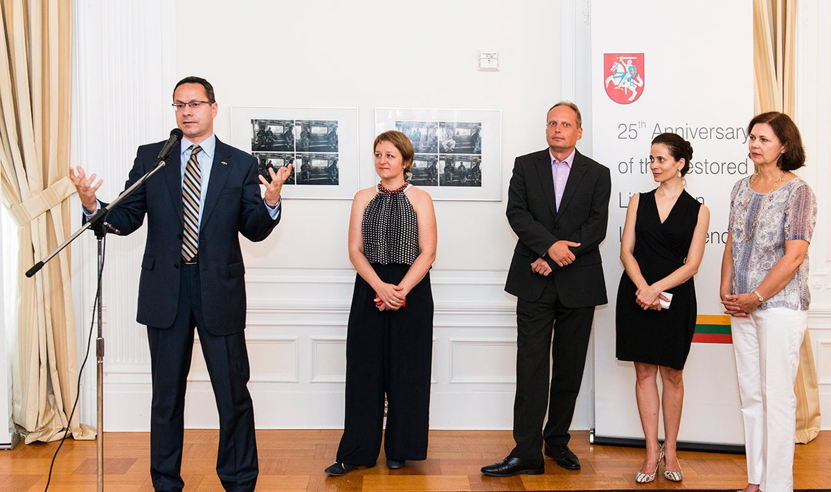 FLTR Ambassador Pavilionis, his wife Lina, Artūras Vazbys, Liana Vazbienė and Vida Vasiliauskaitė. Photo Ludo Segers