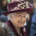 Elžbieta II įteikė išskirtinį apdovanojimą įmonei, prekiaujančiai sekso žaisliukais: vadovas monarchę pavadino geriausia rėmėja
