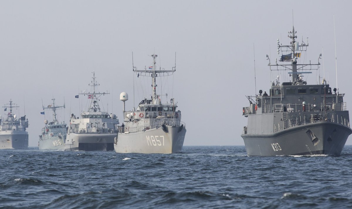 Iš kairės: Norvegijos laivas Valkyrien, Belgijos Belis, Norvegijos Otra, Nyderlandų Makkum ir Estijos Cowen 