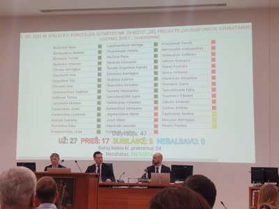 Balsavimas dėl Nacionalinio stadiono (A. Nemunaičio nuotr.)