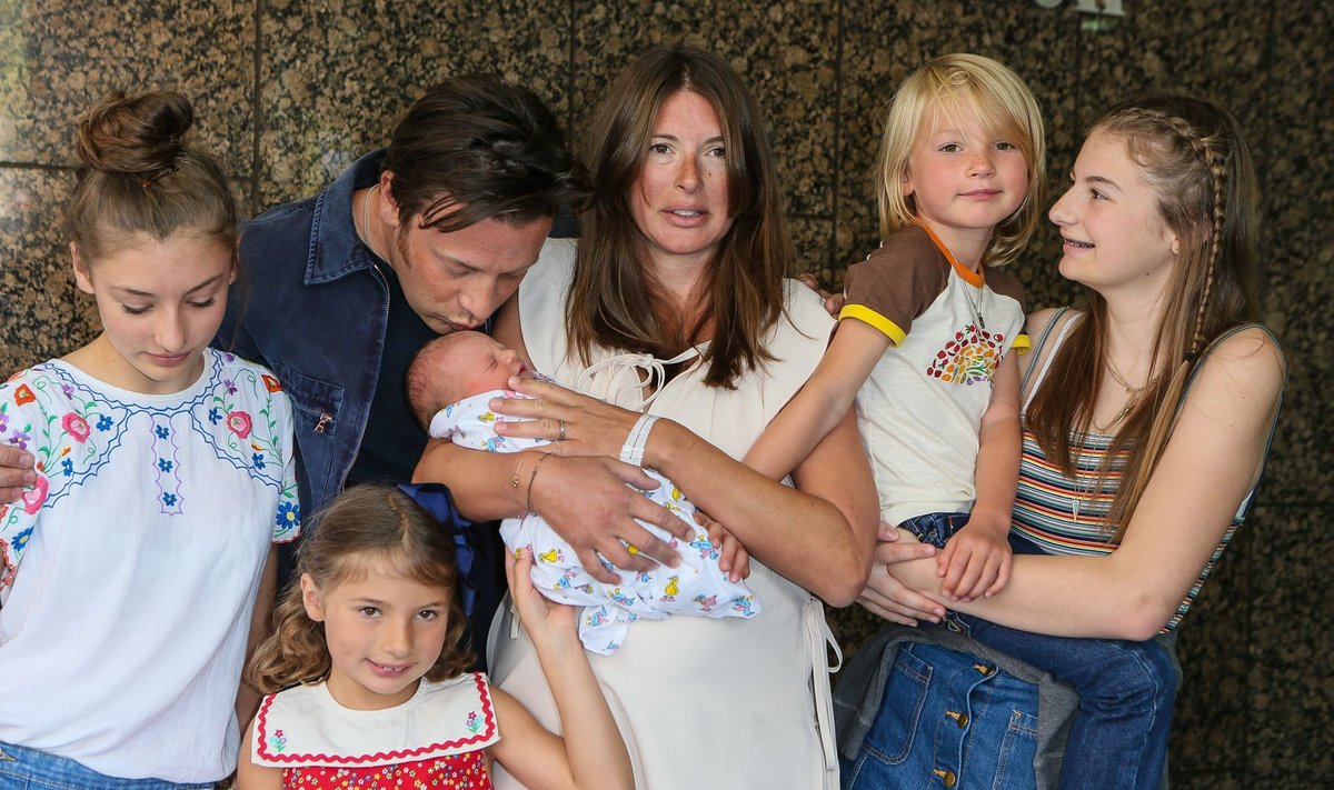 Jamie Oliveris su šeima