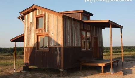 Teksaso bendrovės suprojektuotas namelis (tinytexashouses.com nuotr.) 