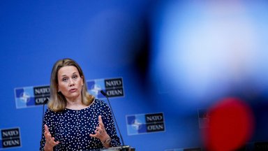 JAV ambasadorė NATO: nematome, kad Rusijos ataka prieš Baltijos šalis būtų neišvengiama