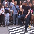 Gatvės muzikos diena Vilniuje: šokėjų pasirodymas