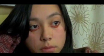 Yaritza Oliva, mergina, verkianti krauju
