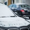 Rėžė apie tinginčius nusivalyti sniegą nuo automobilio: tokius policija privalo bausti