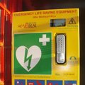 Penkiose Kauno miesto vietose įrengti gyvybes gelbėsiantys defibriliatoriai