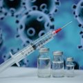 Экспертный совет предлагает прививать вакциной AstraZeneca в Литве и пожилых людей