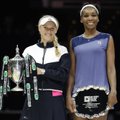 WTA čempionato finale V. Williams nusileido dešimčia metų jaunesnei K. Wozniacki