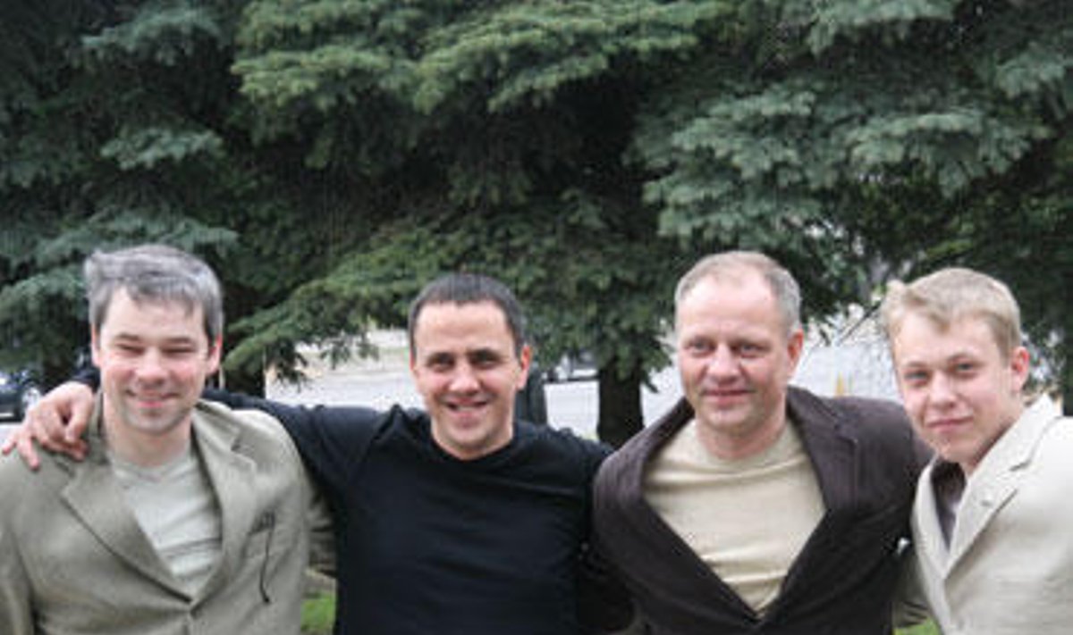 Iš kairės: Paulius Pleskovas, Nerijus Naujokaitis, Aurelijus Simaška ir Martynas Padgurskis