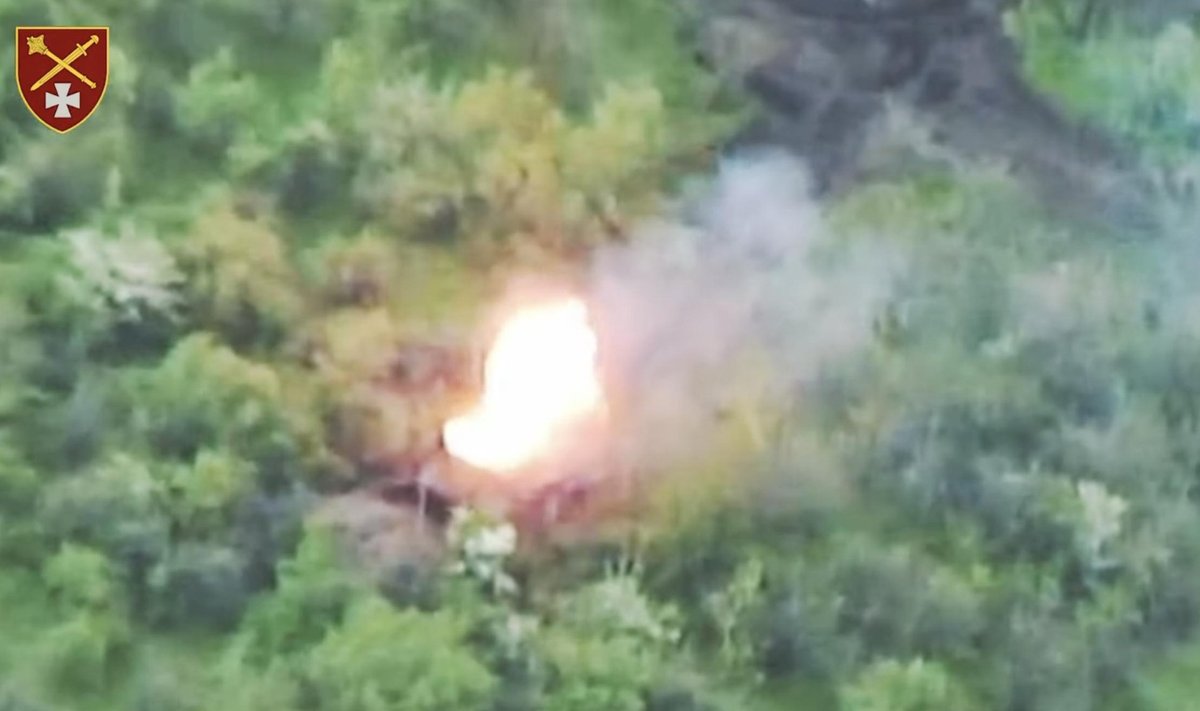 Ukrainiečiai vienu šūviu sunaikino rusų tanką T-72 