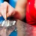 Kokaino šniauktelėjimas prieš susirinkimą darbe ar pora „takelių“ per išleistuves – nauja norma Vilniuje