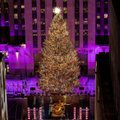 Rokfelerio centre Niujorke sužibo garsioji Kalėdų eglė