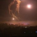 Izraelis smogė „Hamas“ lyderio namams ir ruošiasi ilgai kampanijai Gazos Ruože