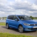 Naujasis „Volkswagen Touran“ salonus pasieks šį mėnesį
