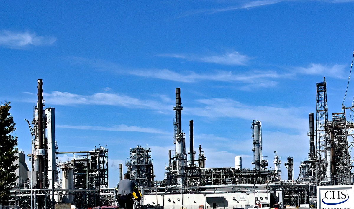 Naftos perdirbimo įmonė Kanzase, JAV