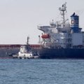 Sueco kanale ant seklumos užplaukė laivas su Ukrainos grūdų kroviniu