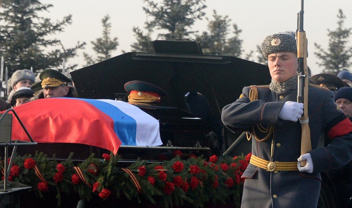 Kariškio laidojimo ceremonija Rusijoje