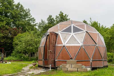 Įspūdingą statinį Eugenijus pastatė savomis rankomis