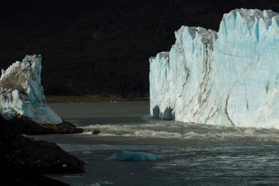 Perito Moreno ledyno ledo tiltas