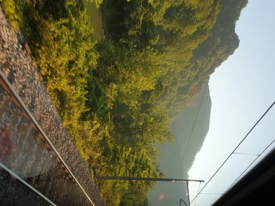 Alpės pro traukinio langą