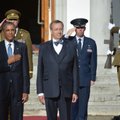 B. Obamos sutikimas Estijos prezidento rūmuose