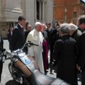 Popiežiaus „Harley-Davidson“ nežinomas pirkėjas įsigijo už 241 500 eurų