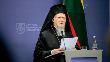 PM meets with Ecumenical Patriarch Bartholomew, visiting Lithuania for the first time