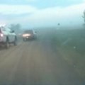 Įžūlus vairuotojas per gaudynes bandė nuo kelio nustumti patrulių ekipažą