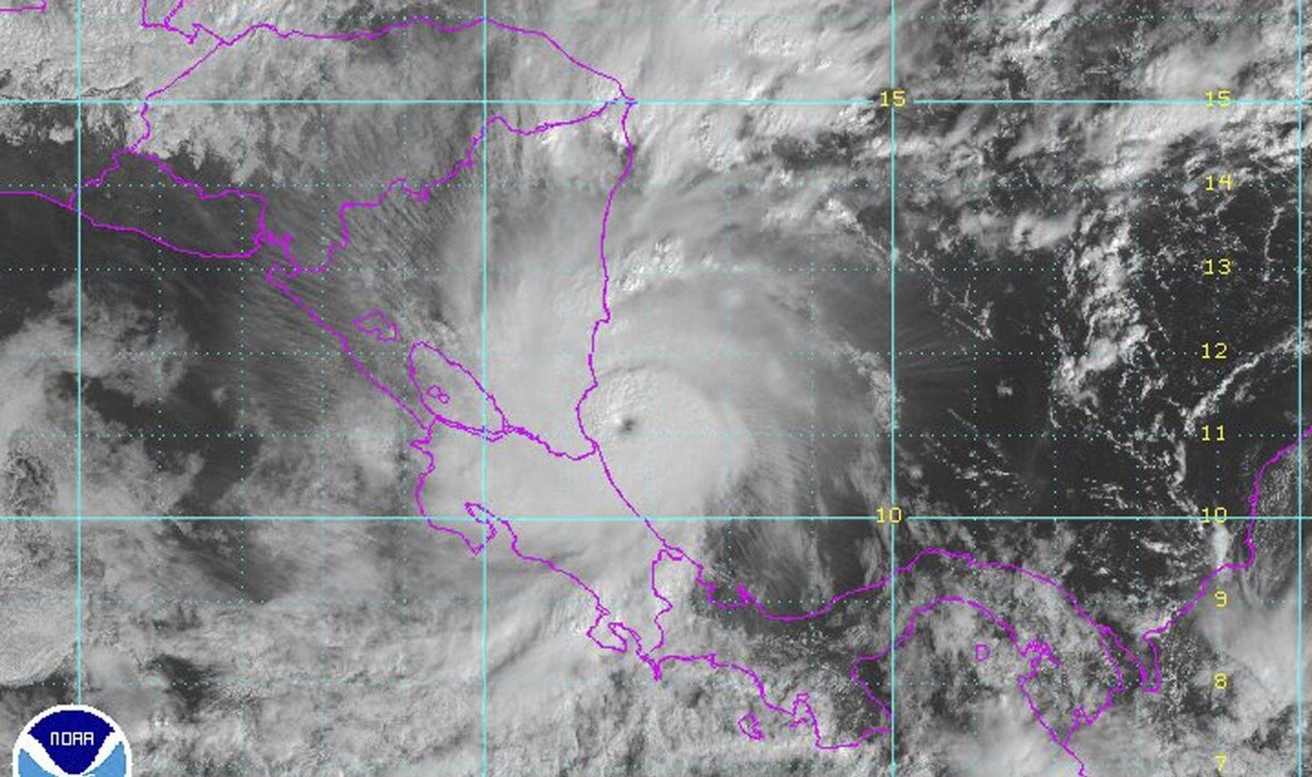Uraganas „Otto" susilpnėjo iki tropinės audros