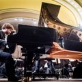 Vilniaus filharmonijoje – nauja pradžia su Luku Geniušu ir Raminta Šerkšnyte