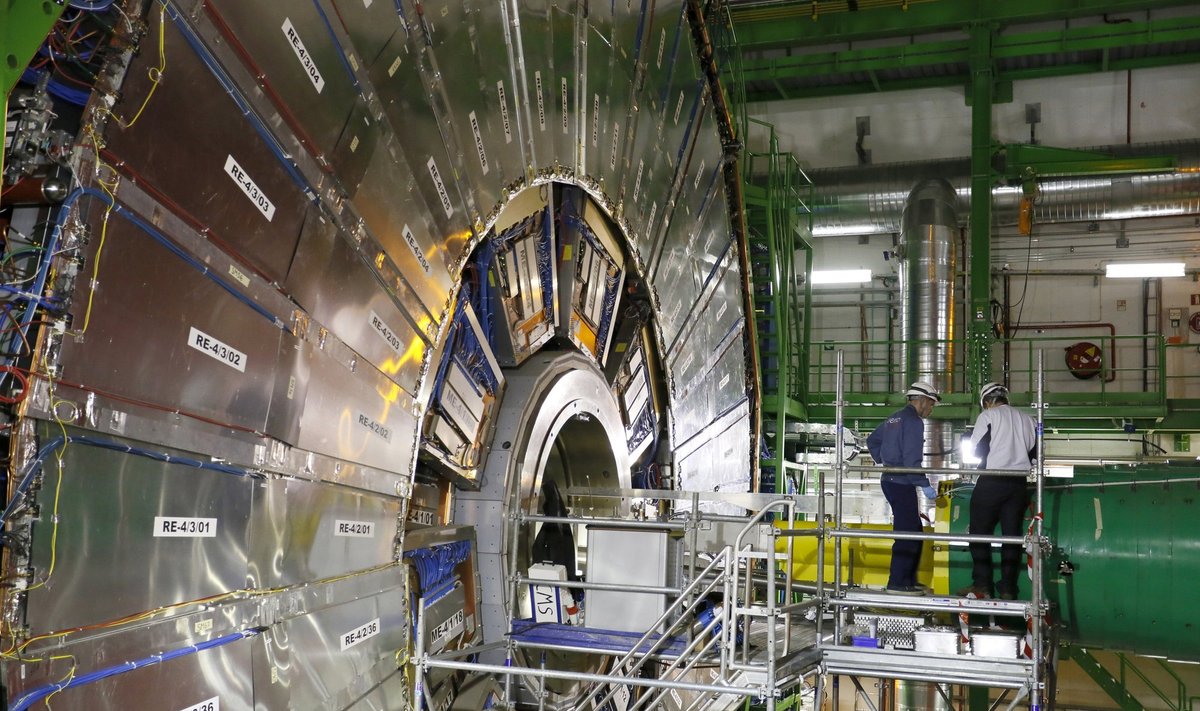 Inžinieriai vykdo LHC tobulinimo darbus
