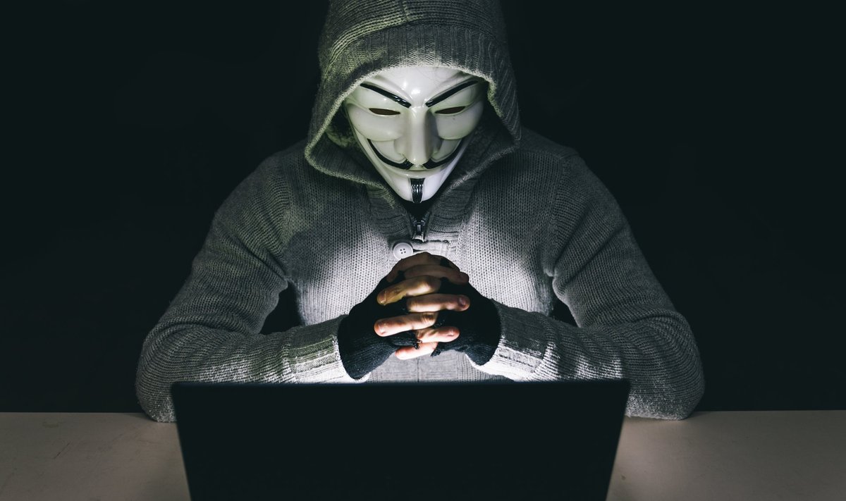 Anonymous programišių grupuotė skelbia kibernetinį karą V. Putinui