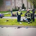 Kaune per avariją sužalotas motociklininkas patyrė lūžius, jis išvežtas į ligoninę